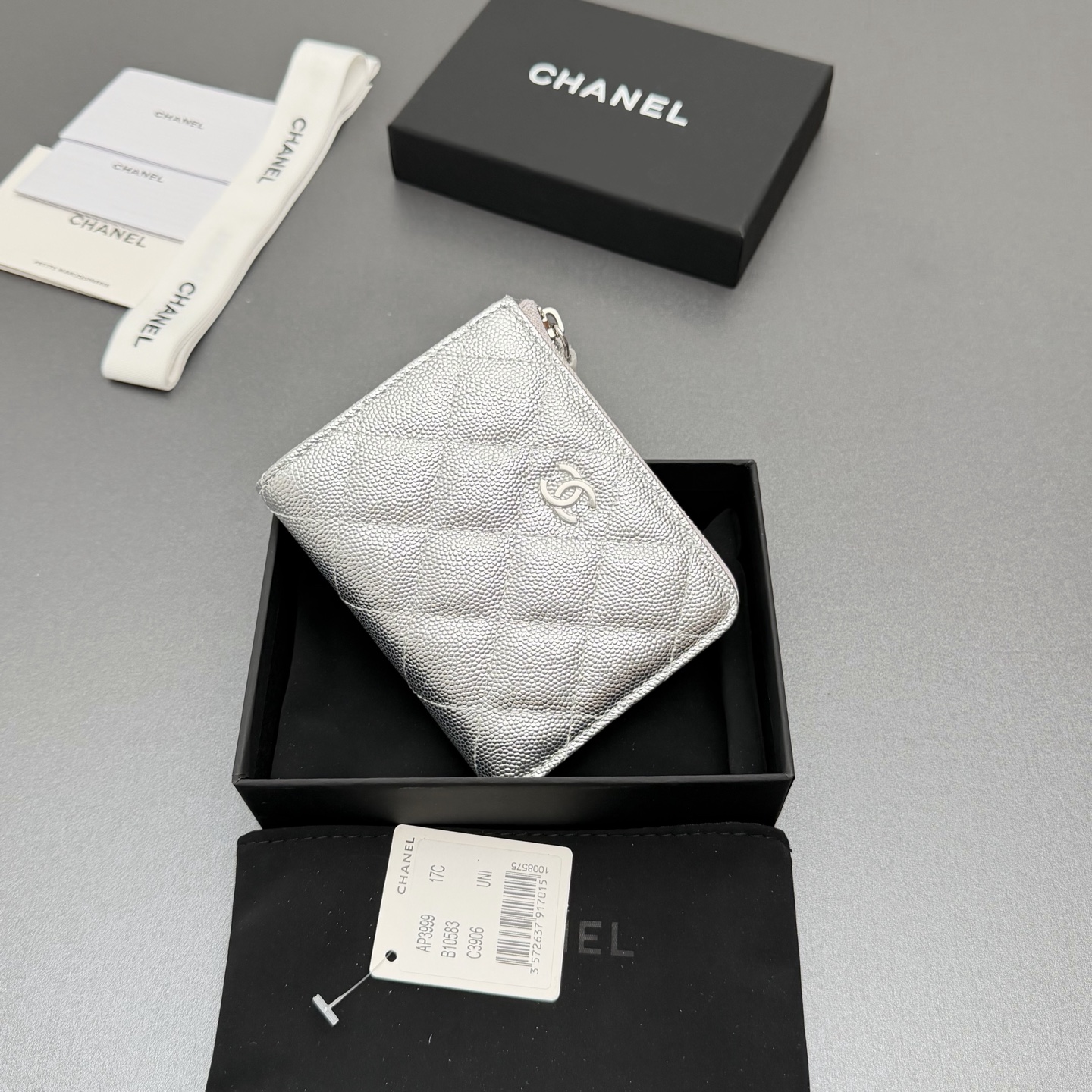 Chanel-CC-Zip-Around-Wallet-Silver-Metallic-quilted-Caviar-leather-A3999-11x9x2CM