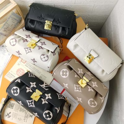 Wholesale Luxury Louis Vuitton Favorite M45813