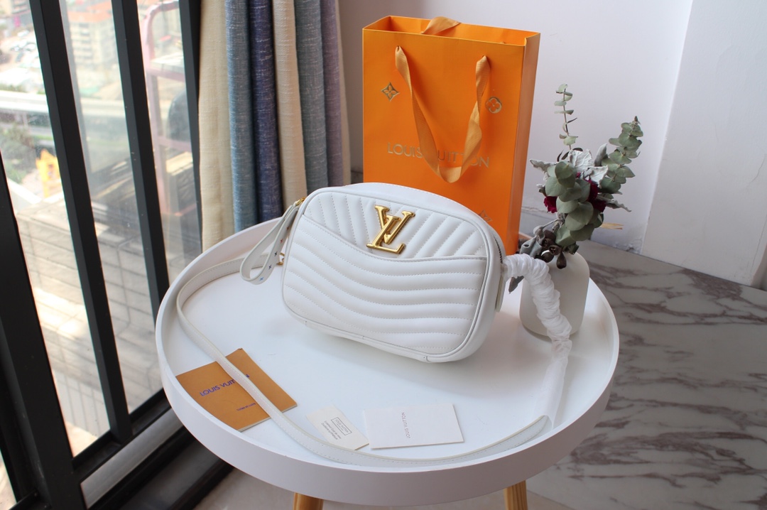 Wholesale Luxury Louis Vuitton New Wave Camera Bag M53683 - Image 9