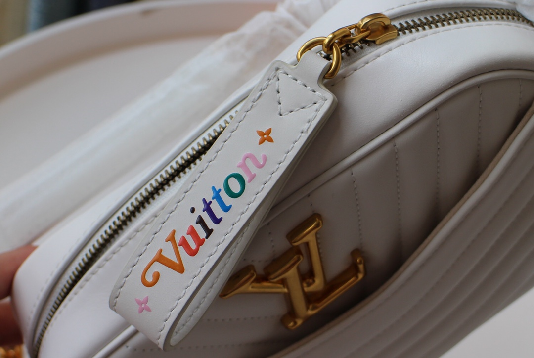 Wholesale Luxury Louis Vuitton New Wave Camera Bag M53683 - Image 15