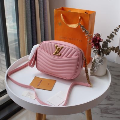 Wholesale Luxury Louis Vuitton New Wave Camera Bag M53683