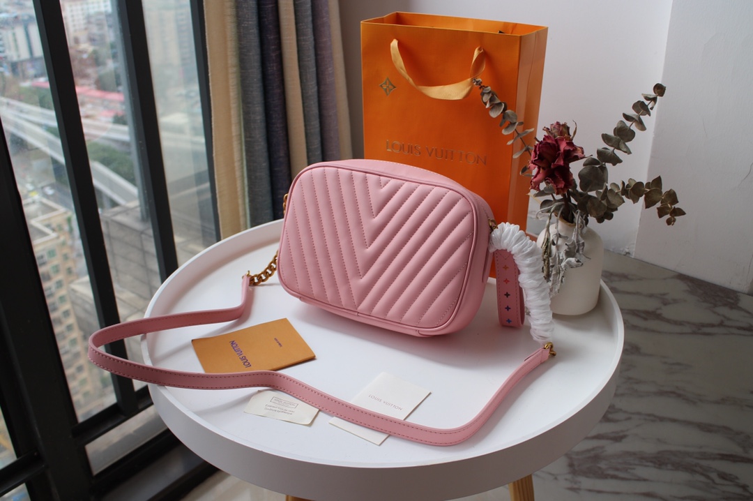 Wholesale Luxury Louis Vuitton New Wave Camera Bag M53683 - Image 2