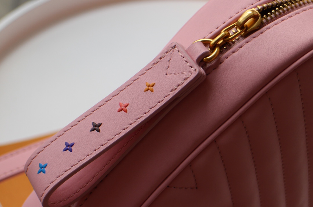 Wholesale Luxury Louis Vuitton New Wave Camera Bag M53683 - Image 5
