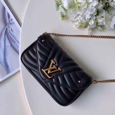 Alternative view of Wholesale Luxury Louis Vuitton New Wave Chain Pochette-M63929