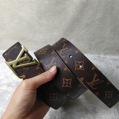 Alternative view of Wholesale Luxury Louis Vuitton Belt L77-70 38Mm Gold