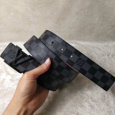 Alternative view of Wholesale Luxury Louis Vuitton Belt L76-70 38Mm Black