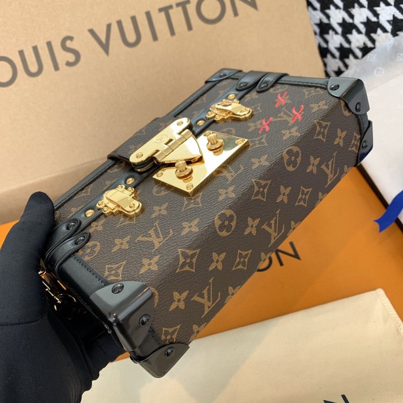 Wholesale Luxury Louis Vuitton Petite Malle M44199 - Image 4
