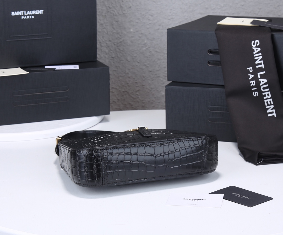 Wholesale Luxury Ysl Le 5 A 7 Hobo Bag In Crocodile-Embossed Leather 2024 - Image 5