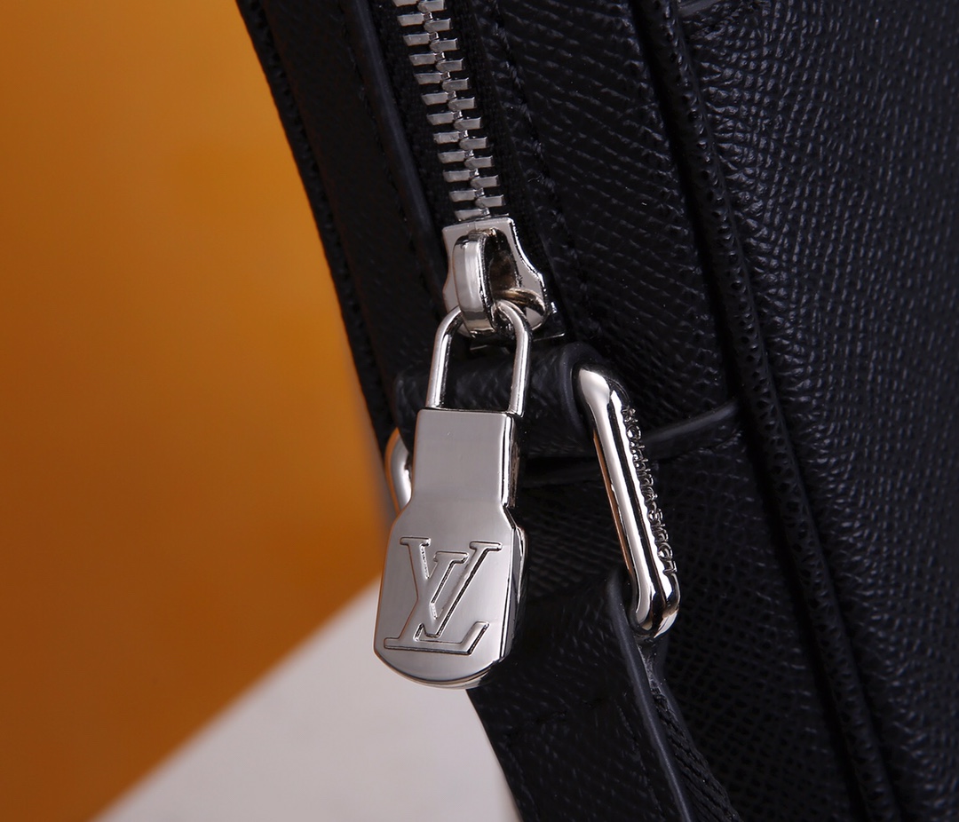 Wholesale Luxury Louis Vuitton Alex Messenger Bb M30265 - Image 7