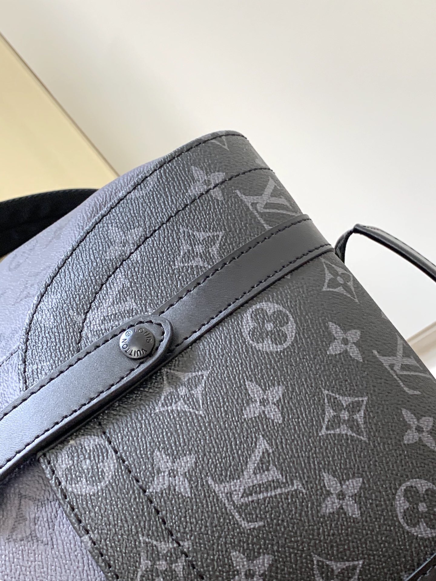 Wholesale Luxury Louis Vuitton Aaa-Christopher Pm M45419 - Image 5
