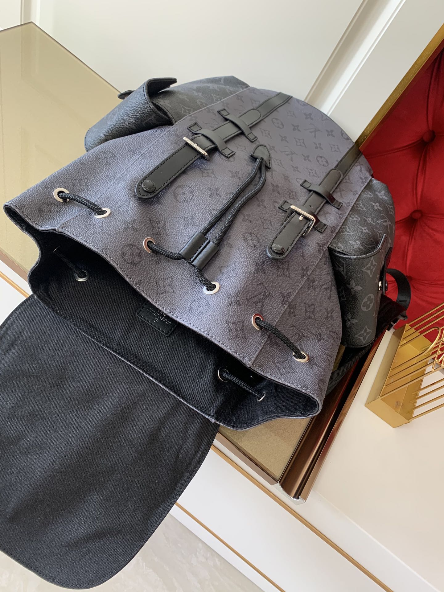 Wholesale Luxury Louis Vuitton Aaa-Christopher Pm M45419 - Image 8