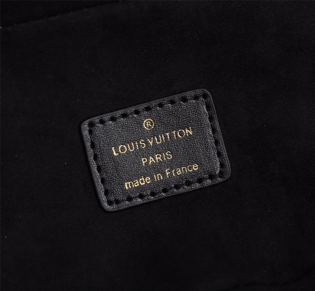Wholesale Luxury Louis Vuitton Game On Vanity Pm M57482 Black/White - Image 8