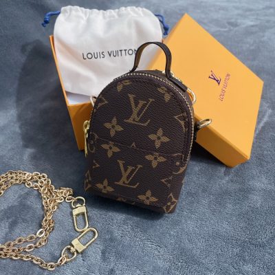 Wholesale Luxury Louis Vuitton Monogram Bag Charm Chain Coin Wallet K04