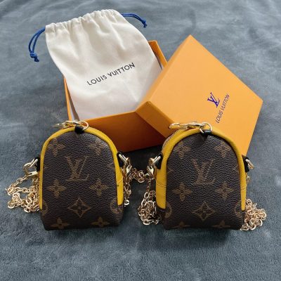 Alternative view of Wholesale Luxury Louis Vuitton Cartoon Bag Charm Chain Coin Wallet L03