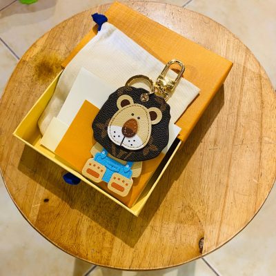 Wholesale Luxury Louis Vuitton Lion Bag Charm And Key Holder L10