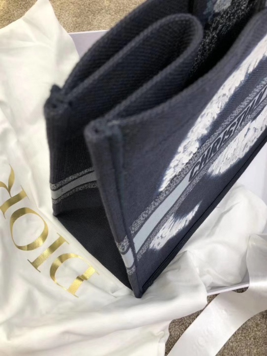 Wholesale Luxury Dior Aaa-Blue Multicolor Tie Book Tote 41Cm - Image 3
