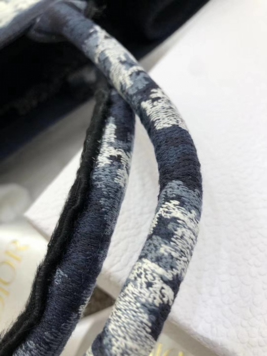 Wholesale Luxury Dior Aaa-Blue Multicolor Tie Book Tote 41Cm - Image 6