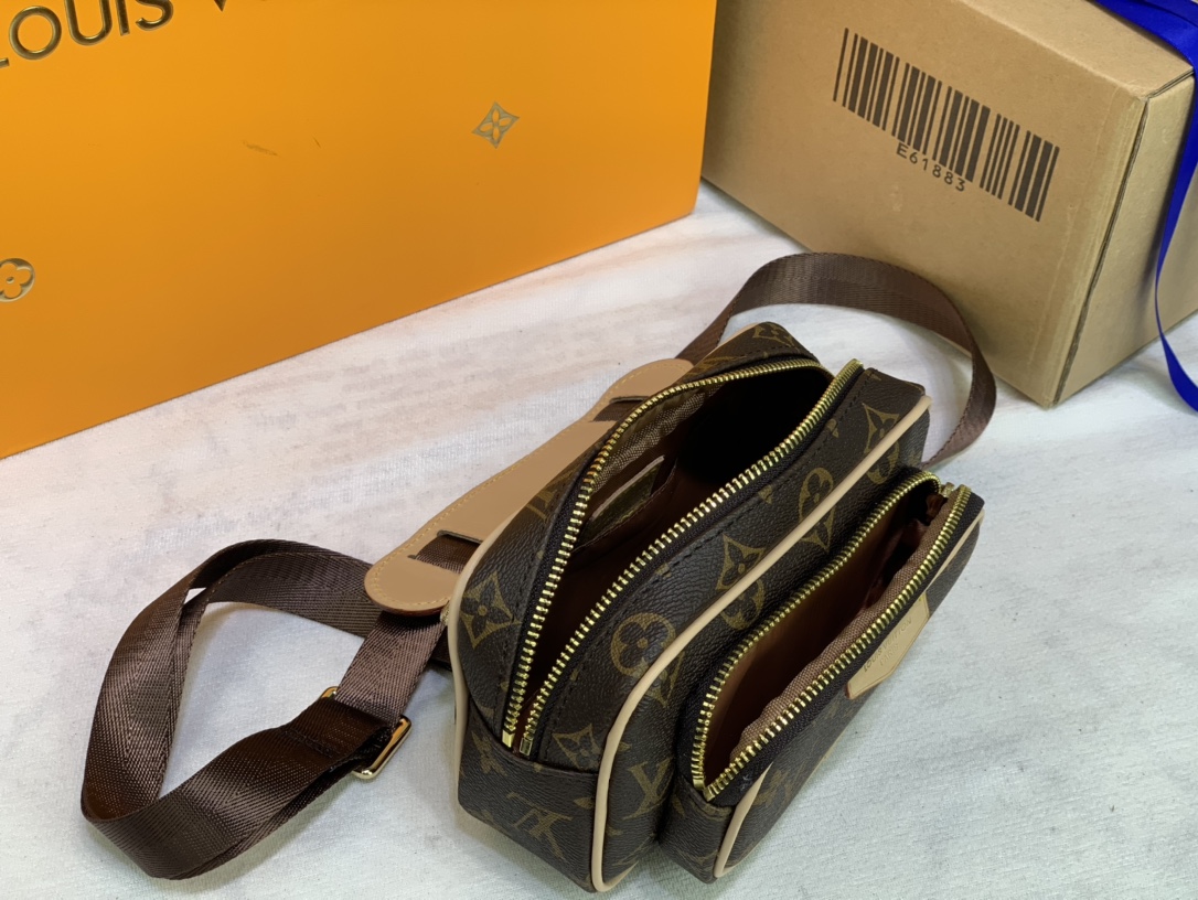 Wholesale Luxury Louis Vuitton Taigarama Outdoor Pouch Brown/Black - Image 6