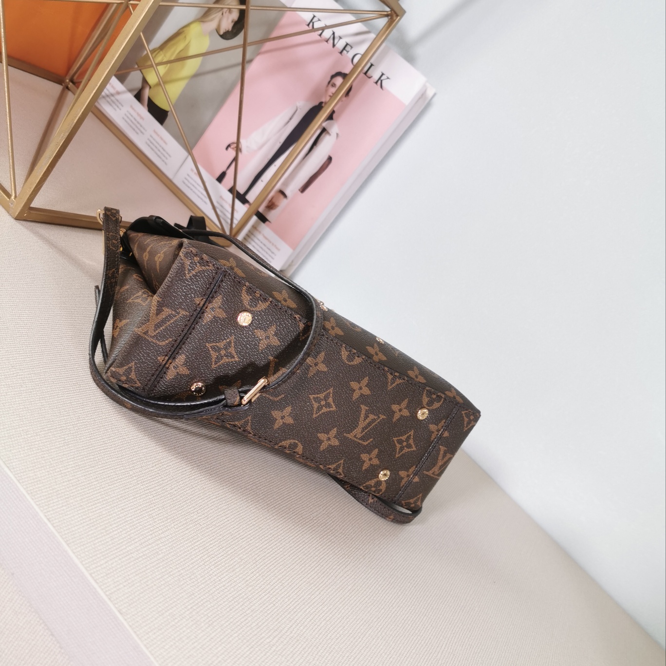 Wholesale Luxury Louis Vuitton One Handle M43125 - Image 6