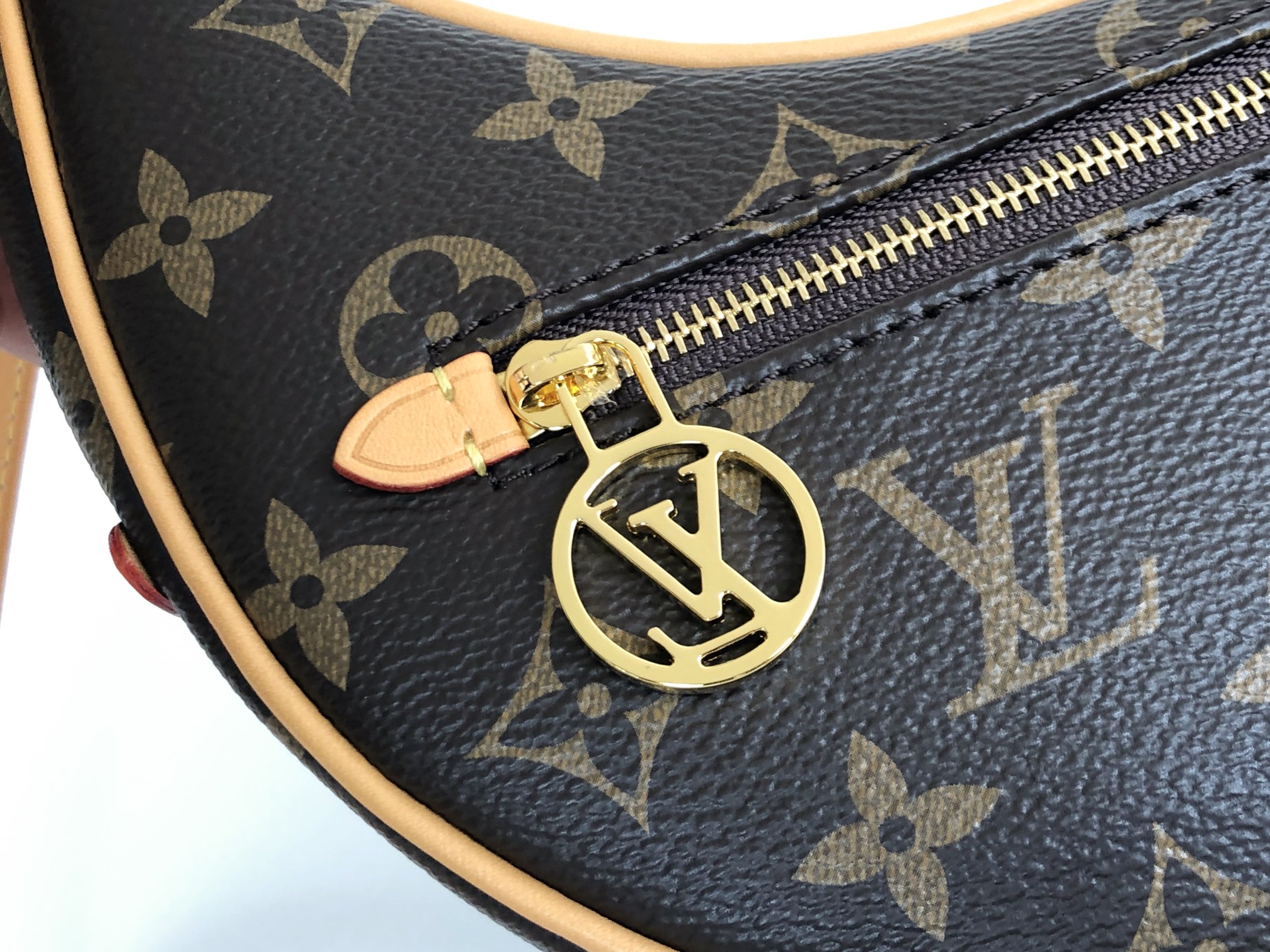 Wholesale Luxury Louis Vuitton Aaa Monogram Loop Handbag - Image 3