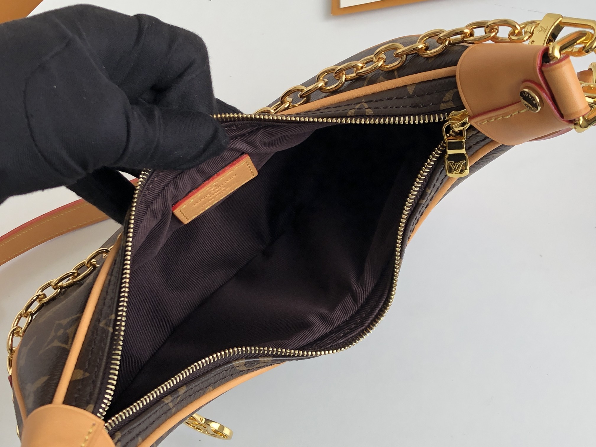 Wholesale Luxury Louis Vuitton Aaa Monogram Loop Handbag - Image 7