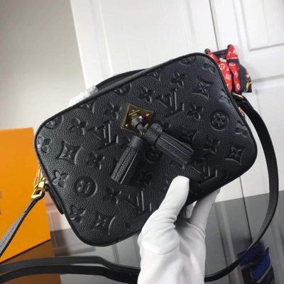Wholesale Luxury Louis Vuitton Saintonge M44593