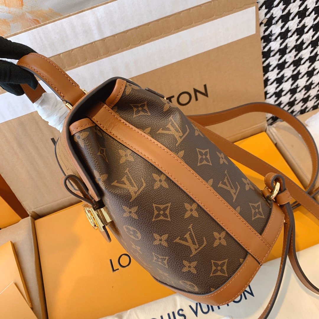Wholesale Luxury Louis Vuitton Dauphine Backpack Pm M45142 - Image 3