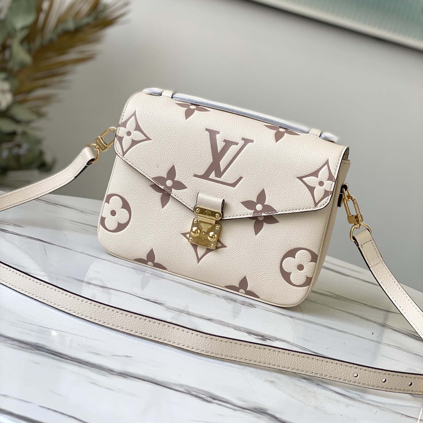 Wholesale Luxury Louis Vuitton Aaa-Pochette Metis Cream