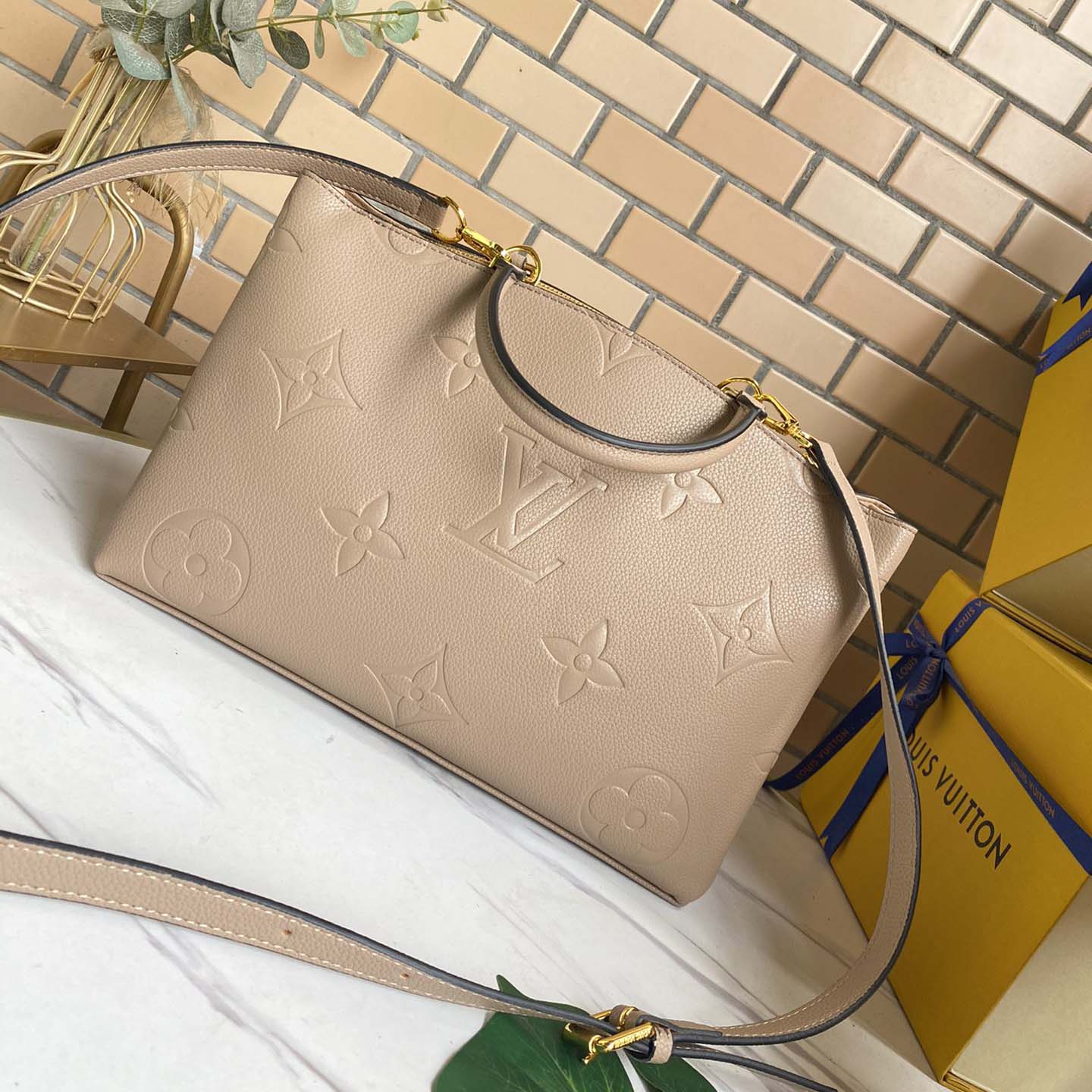 Wholesale Luxury Louis Vuitton Grand Palais Tote Bag - Image 9