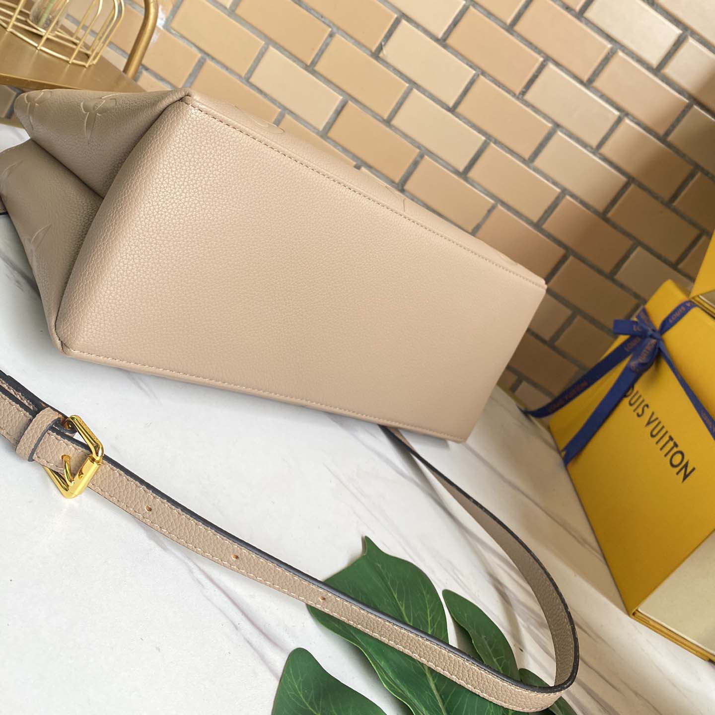 Wholesale Luxury Louis Vuitton Grand Palais Tote Bag - Image 10