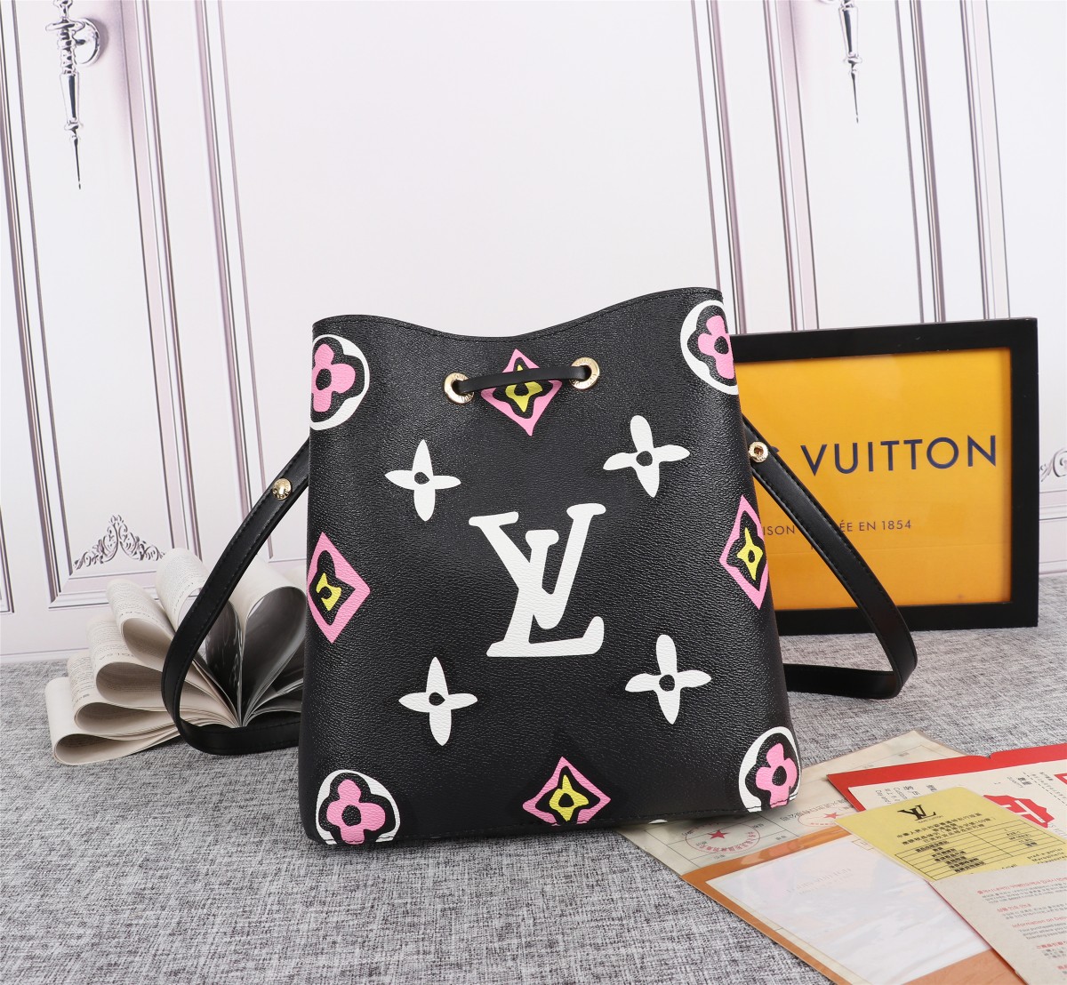 Wholesale Luxury Louis Vuitton Neonoe Mm Bucket Bag Black/White - Image 2