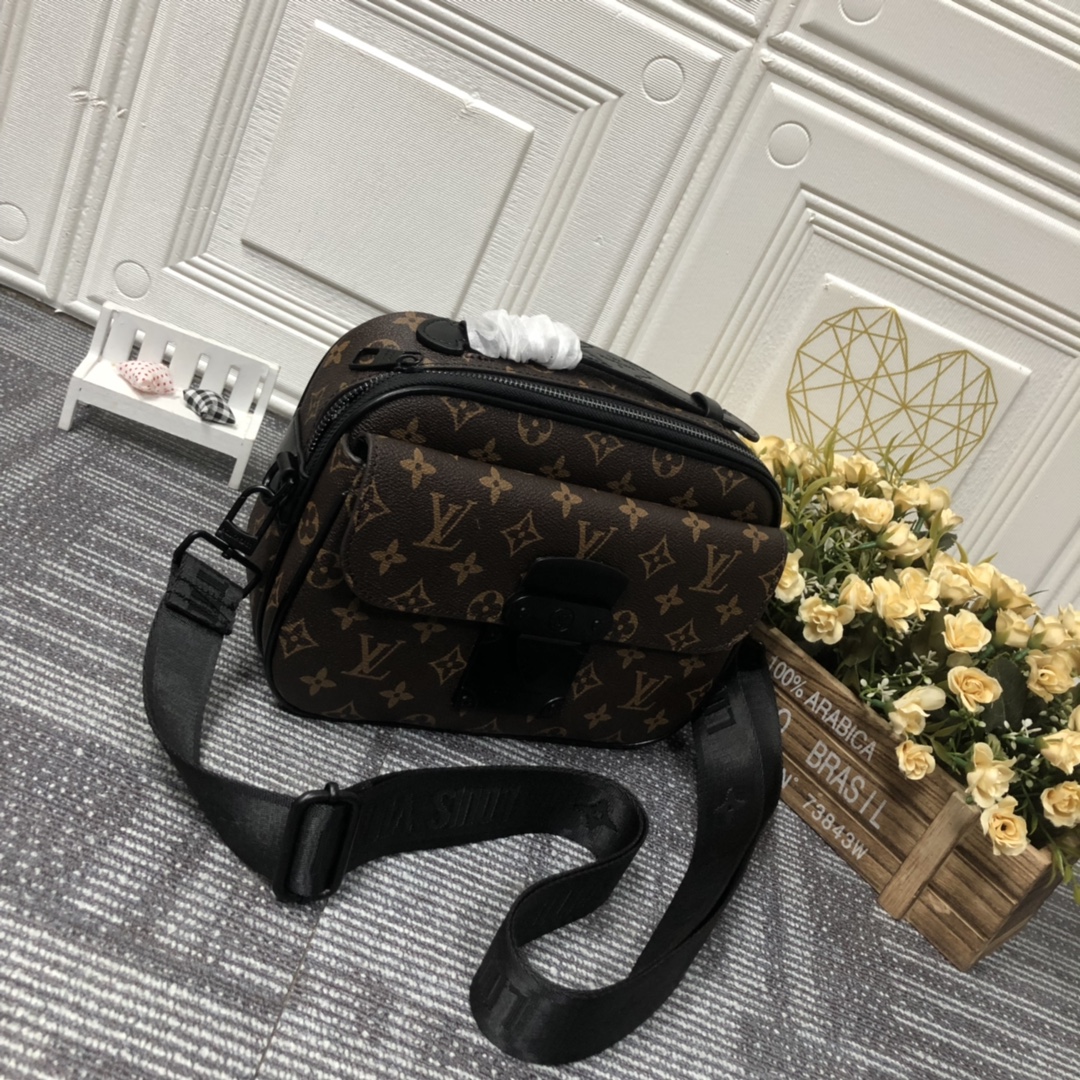 Wholesale Luxury Louis Vuitton S Lock Messenger M45863 - Image 4