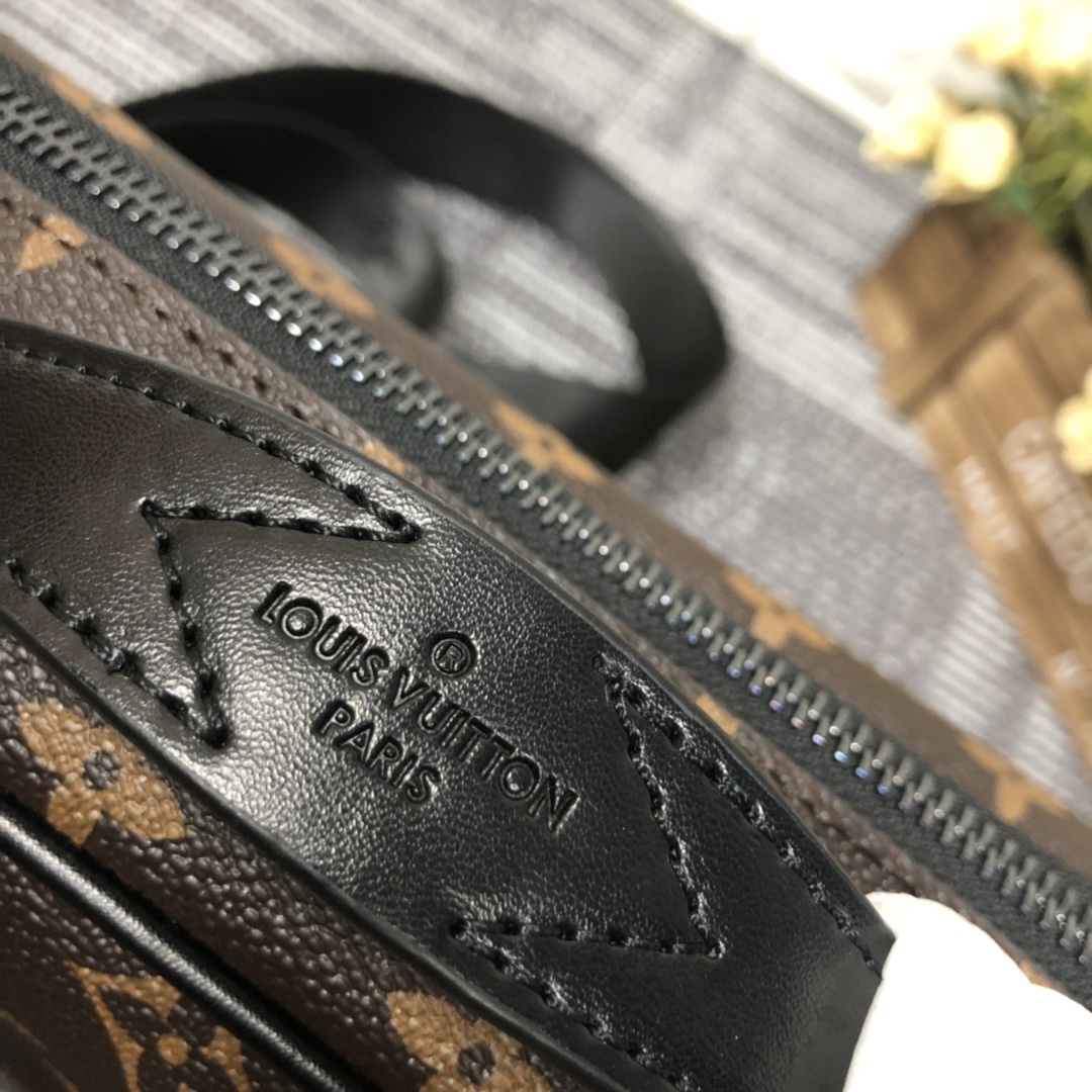 Wholesale Luxury Louis Vuitton S Lock Messenger M45863 - Image 7
