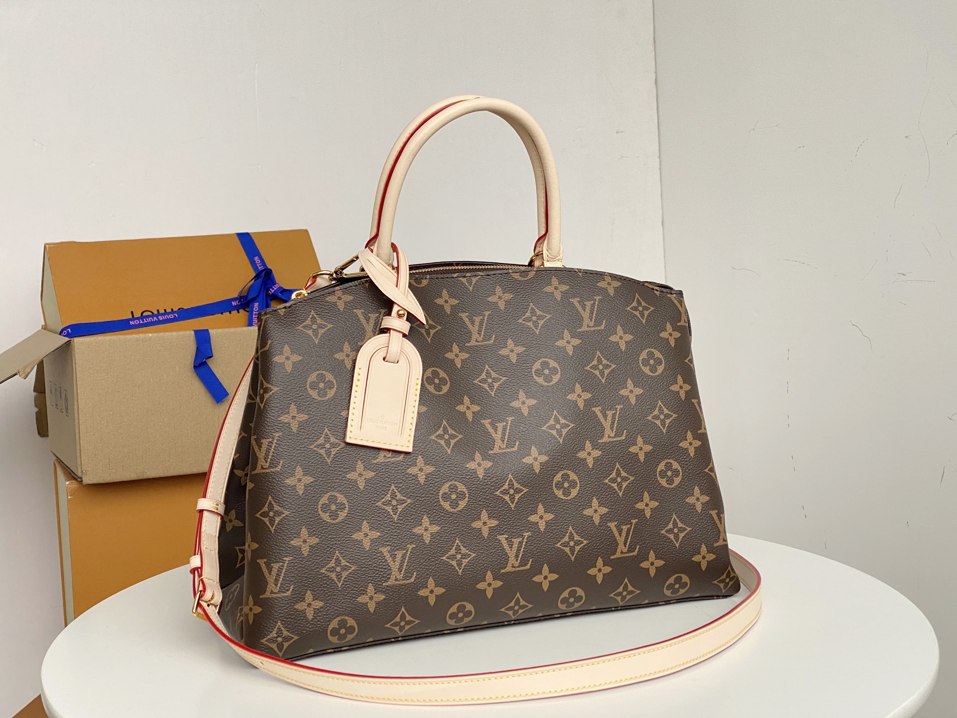 Wholesale Luxury Louis Vuitton Grand Palais/Petit Palais M45900 - Image 2