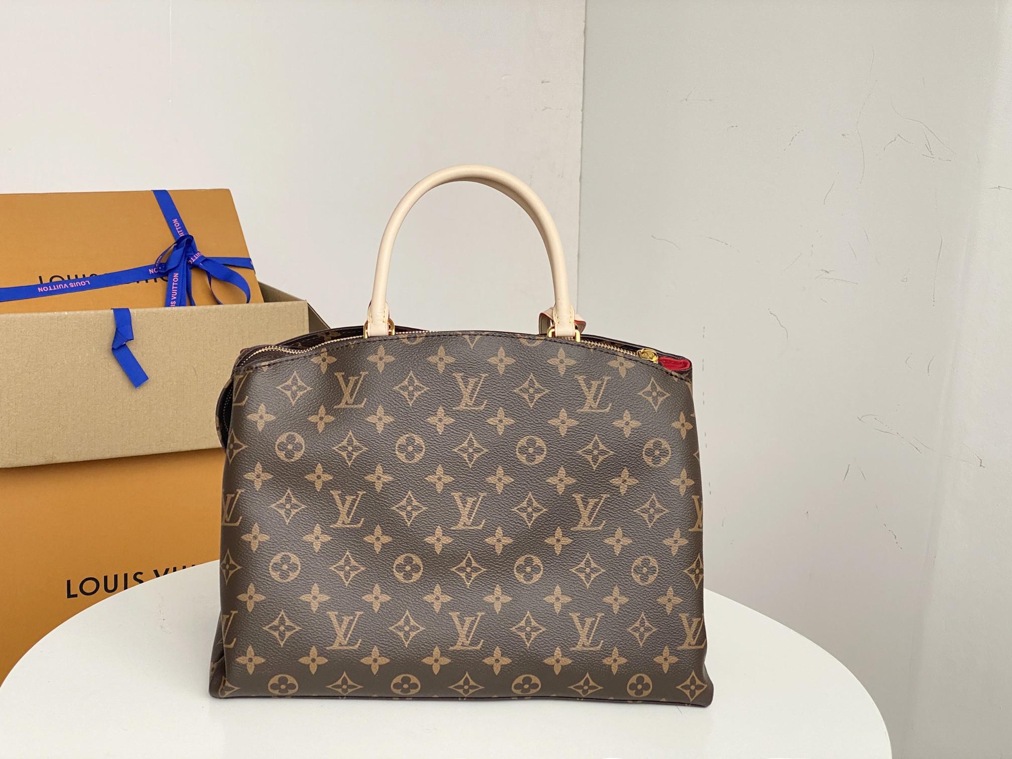 Wholesale Luxury Louis Vuitton Grand Palais/Petit Palais M45900 - Image 3