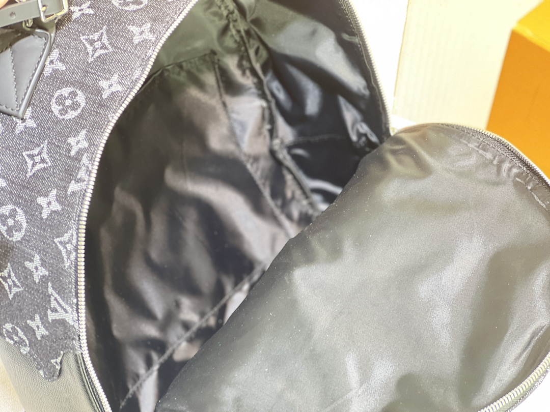 Wholesale Luxury Louis Vuitton Backpack Multipocket M45973 - Image 8