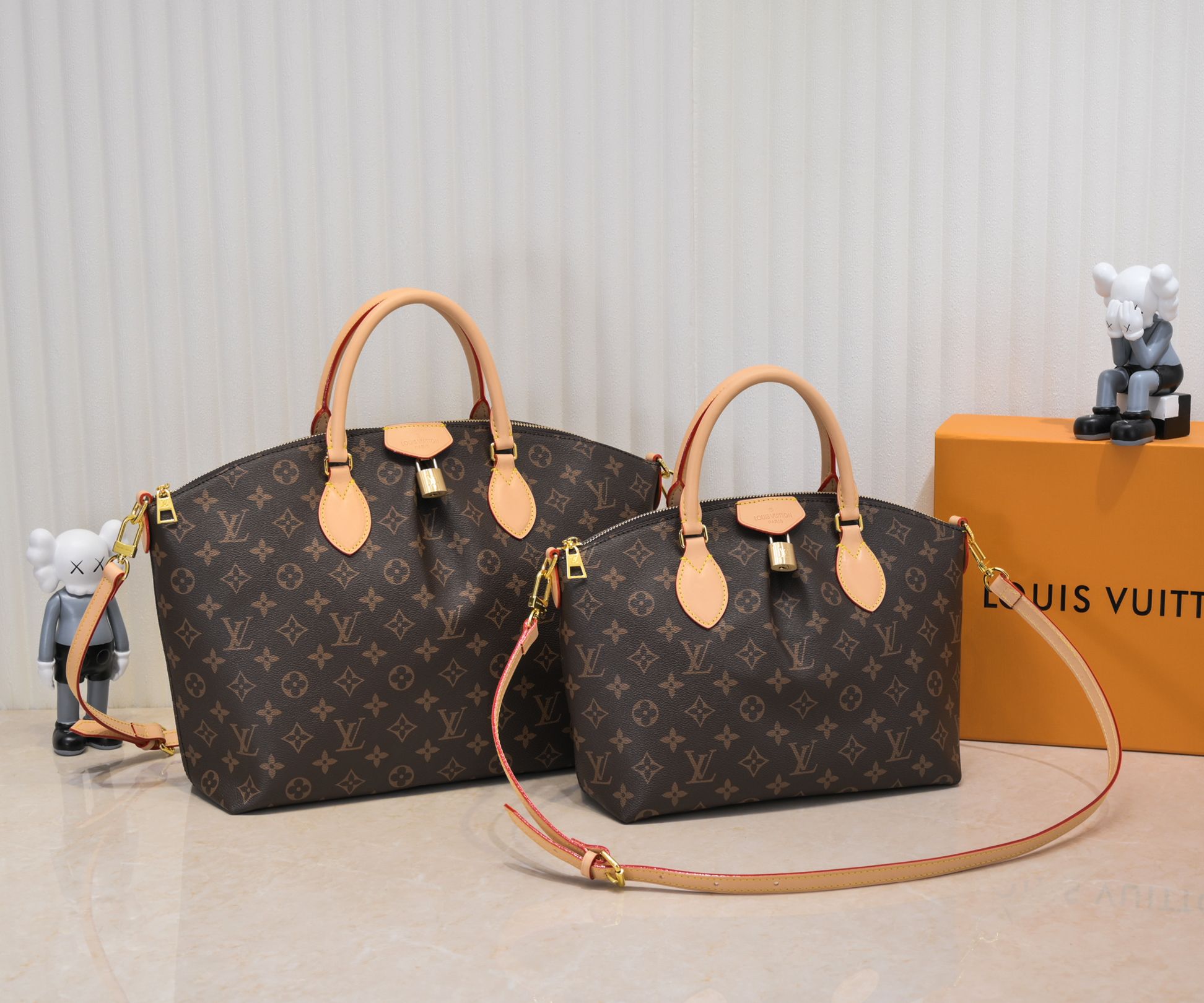 Wholesale Luxury Louis Vuitton Boetie Pm/Mm With Padlock