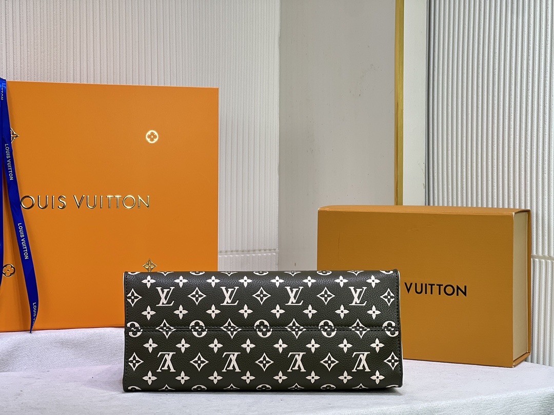 Wholesale Luxury Louis Vuitton Monogram A4 Leather Onthego Totes - Image 15