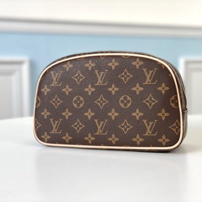 Wholesale Luxury Louis Vuitton Toiletry Bag 25 M47527