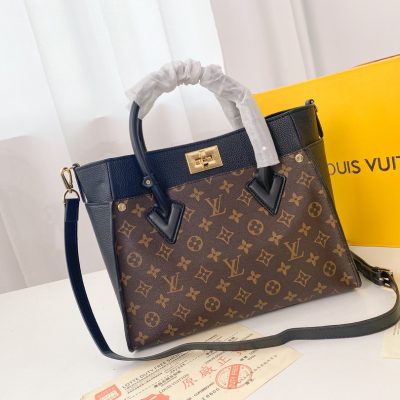 Alternative view of Wholesale Luxury Louis Vuitton On My Side M53827