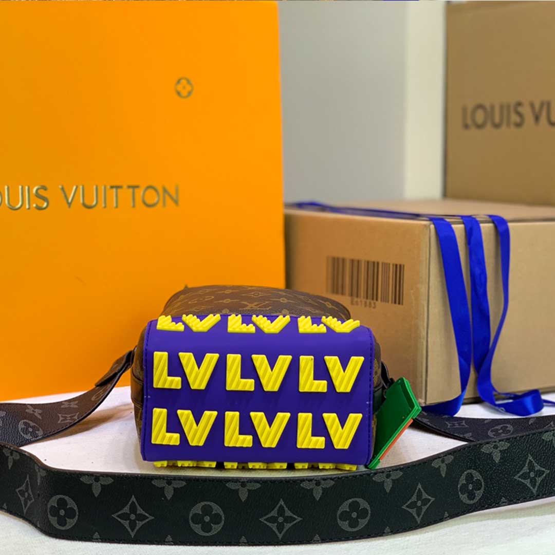 Wholesale Luxury Louis Vuitton Rubber Collection-Cruiser Messenger M57966 - Image 4