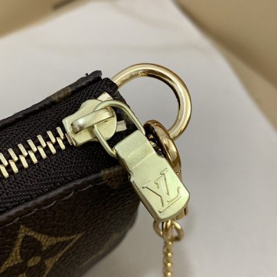 Alternative view of Wholesale Luxury Louis Vuitton Mini Pochette Accessoires M58009