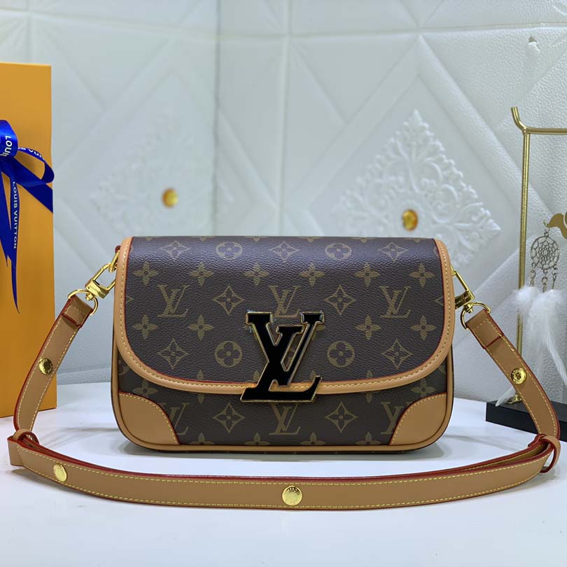 Wholesale Luxury Louis Vuitton Buci Crossbody Essential Daily Bag - Image 2