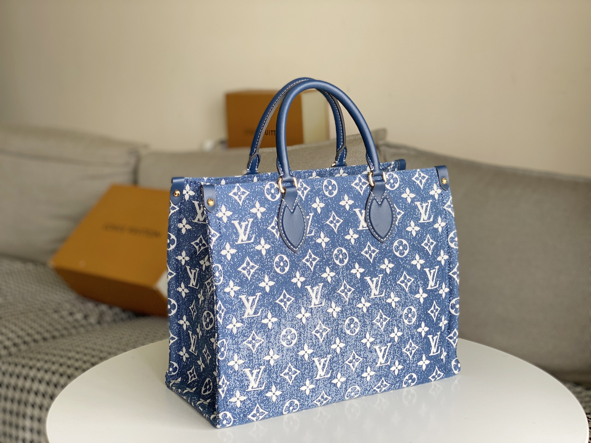 Wholesale Luxury Louis Vuitton Monogram Jacquard Onthego Mm Tote - Image 2