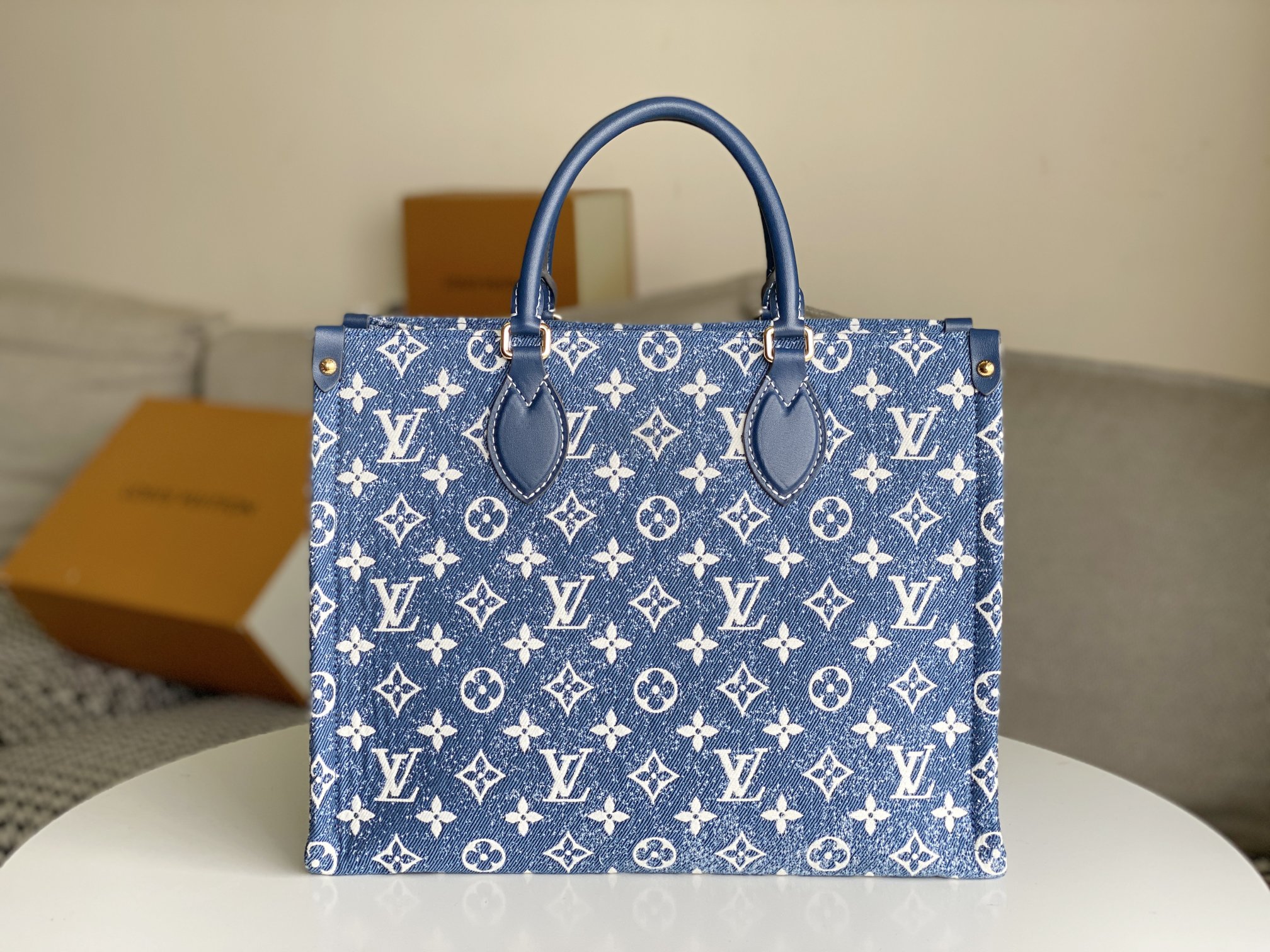 Wholesale Luxury Louis Vuitton Monogram Jacquard Onthego Mm Tote - Image 3