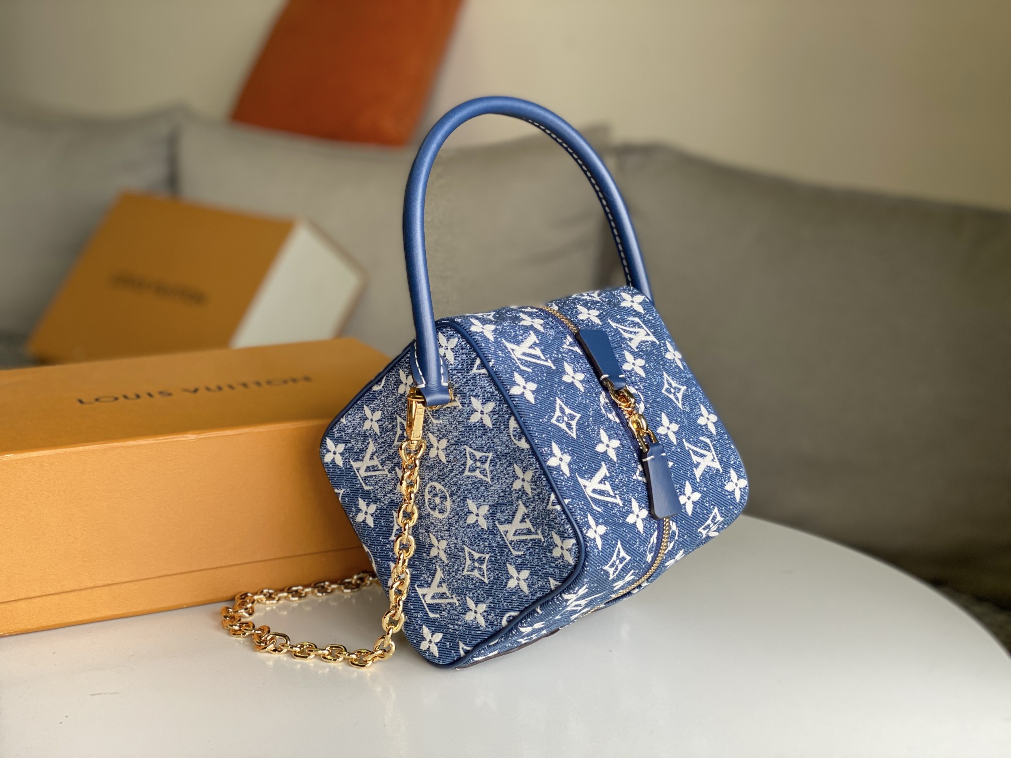 Wholesale Luxury Louis Vuitton Square Bag