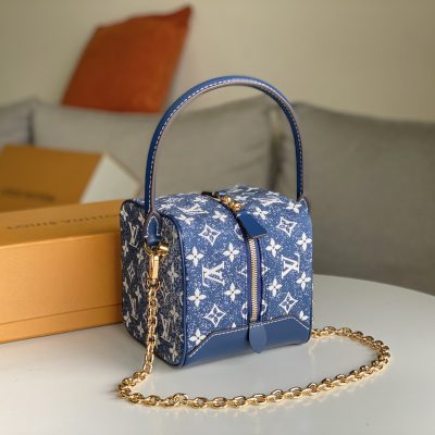 Alternative view of Wholesale Luxury Louis Vuitton Square Bag