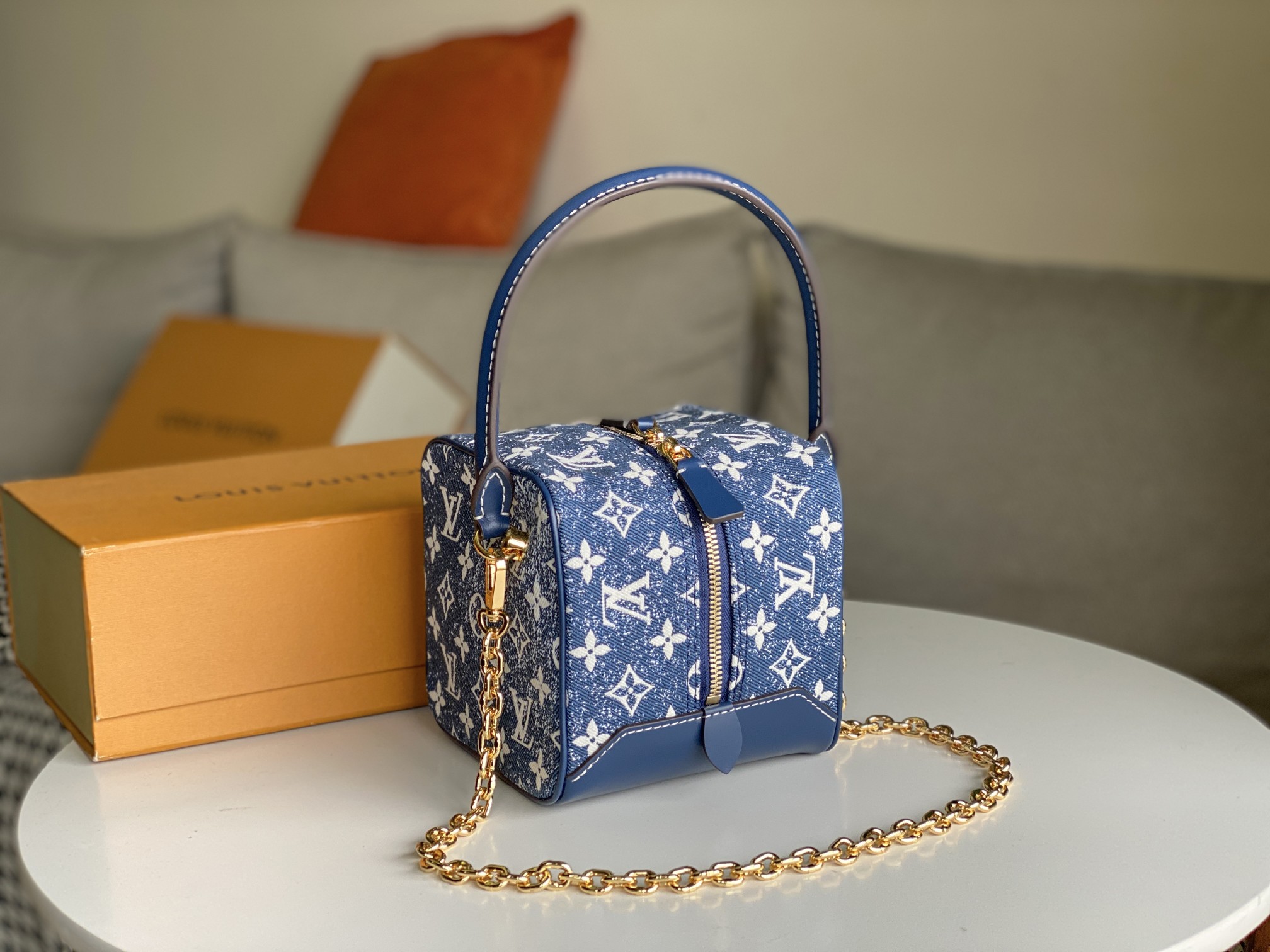 Wholesale Luxury Louis Vuitton Square Bag - Image 2