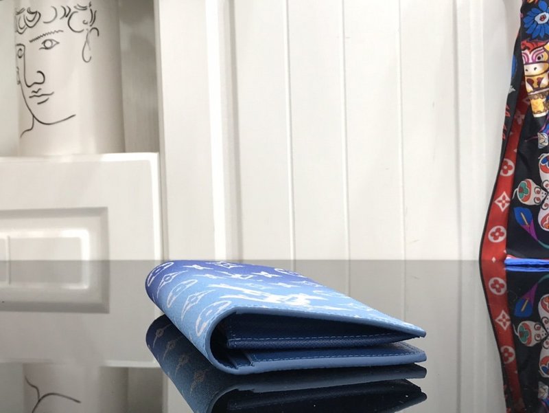 Wholesale Luxury Louis Vuitton Brazza Wallet Blue Sky - Image 2
