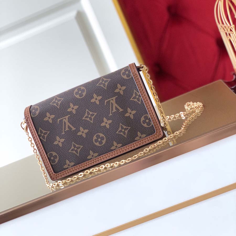 Wholesale Luxury Louis Vuitton Dauphine Chain Wallet - Image 2